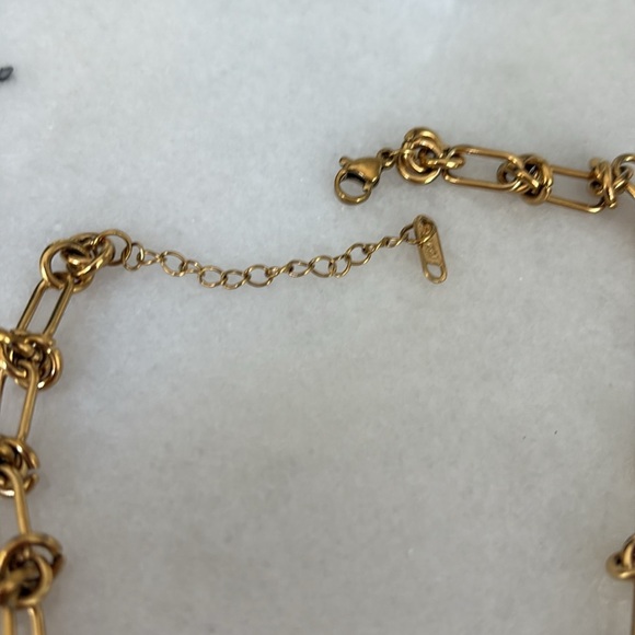 New Knot Link Necklace 16-18” stainless steel Gold Tone - Picture 3 of 5